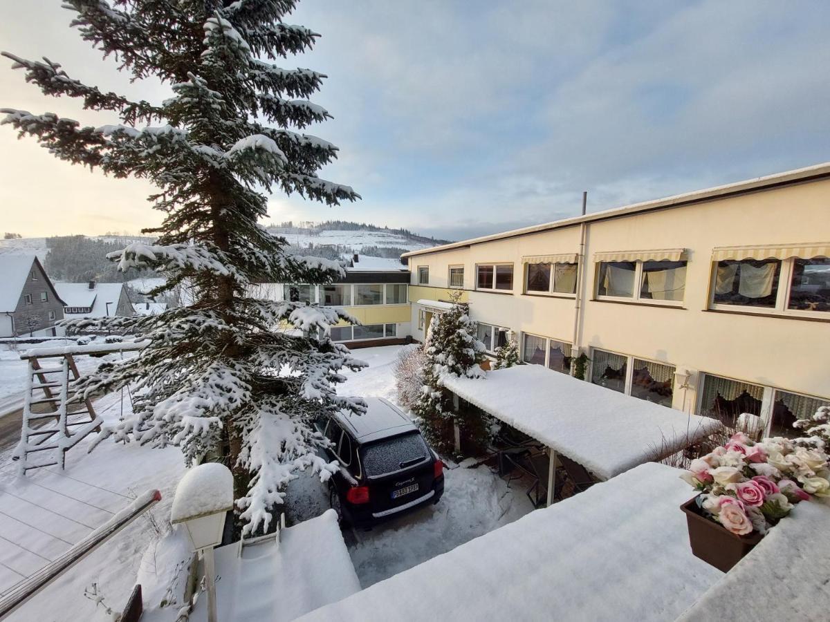 Berghotel Natura Bed & Breakfast Winterberg Exterior photo